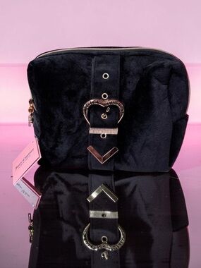 Juicy Couture,logo NWT Black Velvet Cosmetic Bag,rhinestone heart buckle,large❤️